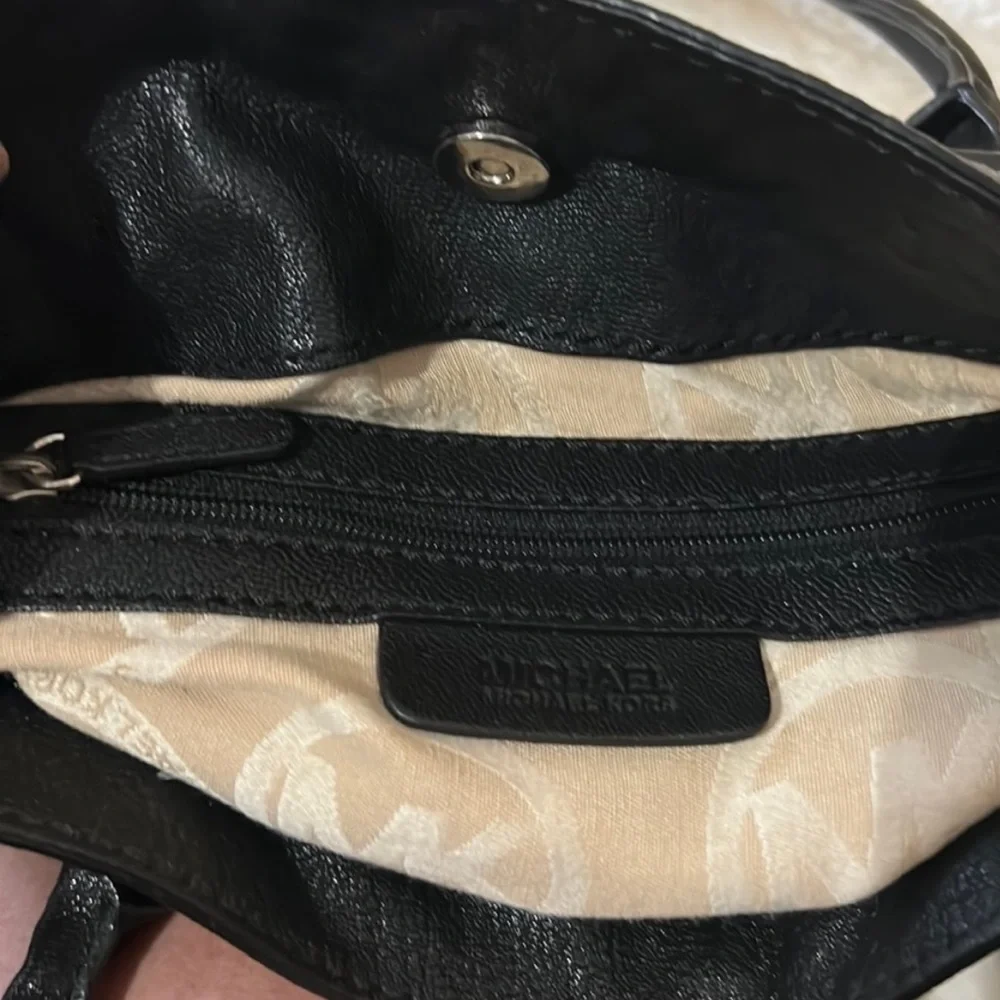 Michael Kors Purse - Picture 14 of 15